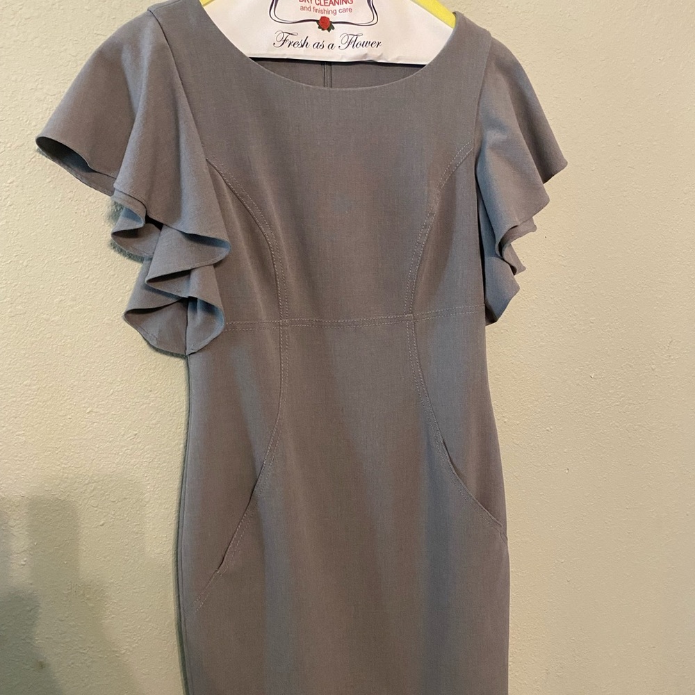 GORGEOUS Calvin Klein dress
